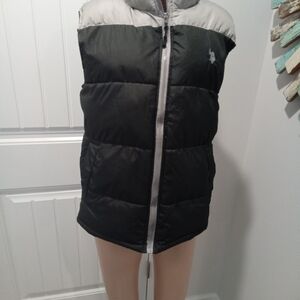 U.S. Polo Assn. Size S. Men's Gray & Black Puffer Vest